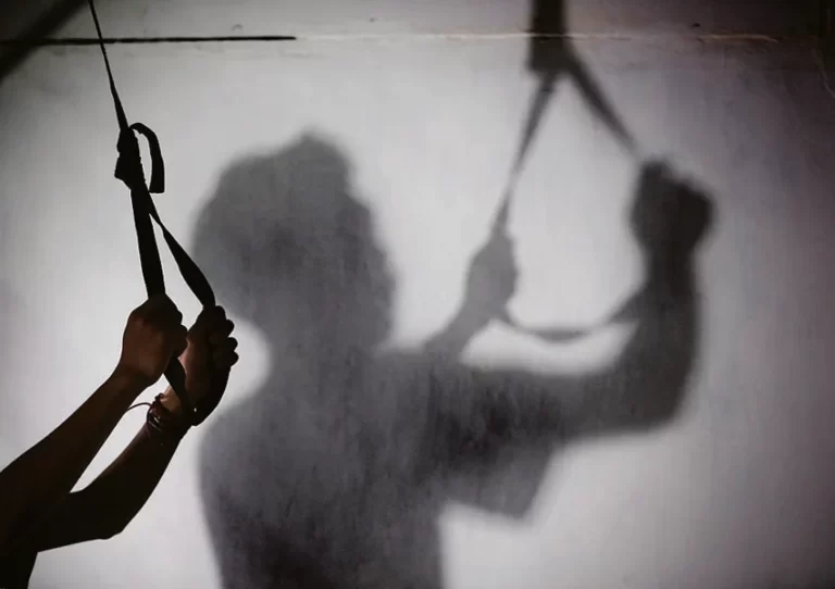 Terkurung, tiada duit semasa PKP, faktor dorong bunuh diri – Doktor perubatan