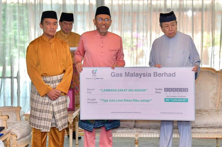 Sultan Selangor berkenan terima serahan zakat perniagaan RM24 juta