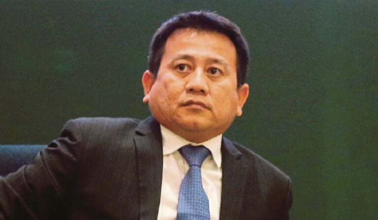 Tun Faisal sertai senarai ahli Umno yang dilucutkan