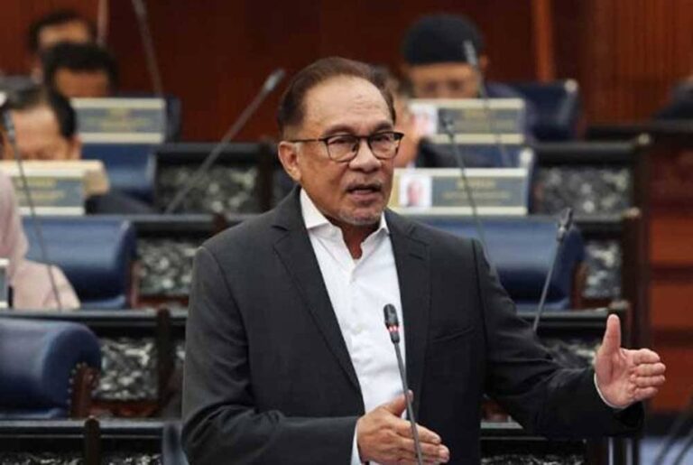 ‘Saya tak peduli, kalau kamu rasuah atau curi wang, bayar balik’ – PM Anwar