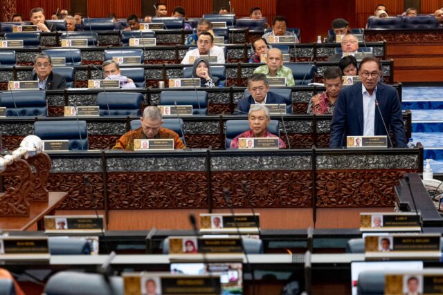 Parlimen: PM Anwar jelaskan sasaran pengurangan defisit tanpa bebankan rakyat