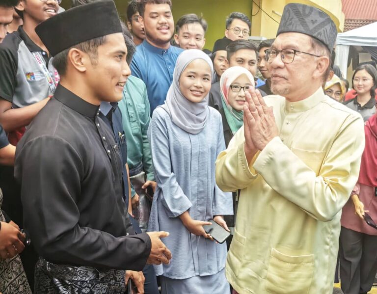 Jangan tingkatkan sentimen kaum dan agama