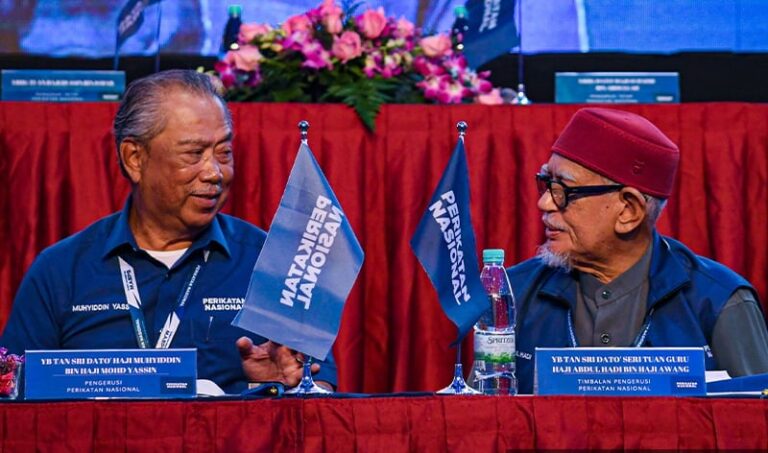 Tak perlu PH membalas, akhirnya Bersatu-Pas khianat sesama sendiri – Faiz