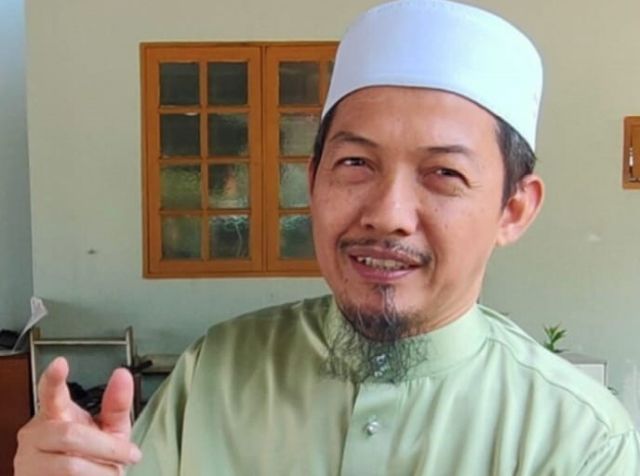 Almarhum ayahanda dulu setiap pagi baca Qunut Nazilah, kata Nik Abduh