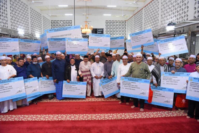 RM185 juta dibelanjakan dalam pembinaan 78 masjid, 75 surau demi syiar Islam