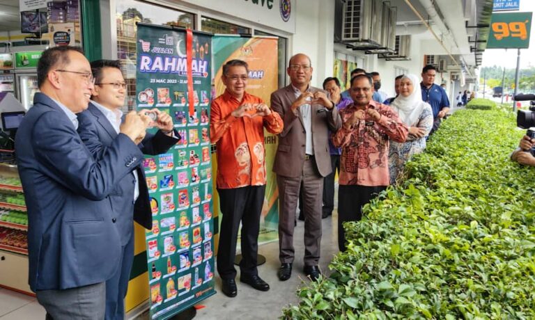 99 Speed Mart tawar Jualan Rahmah Hari Raya