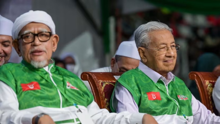 Langkah Dubai: Nampak sangat Pas paling terdesak