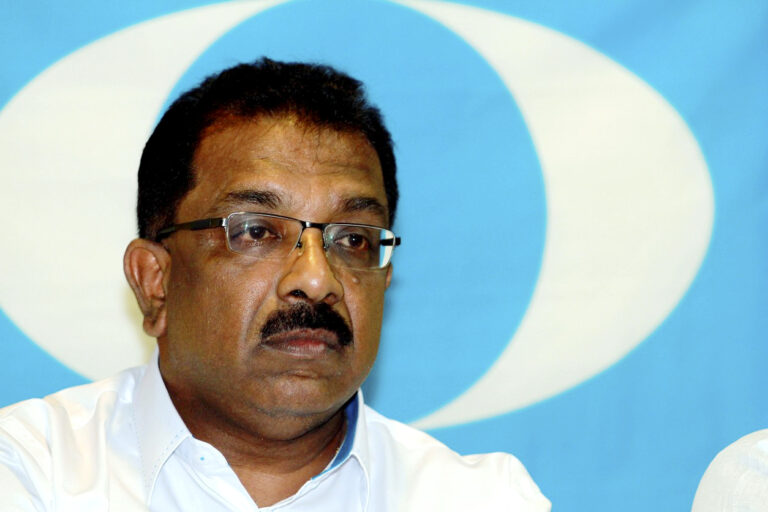 Cerminlah diri Azmin, Rashid sudah lari