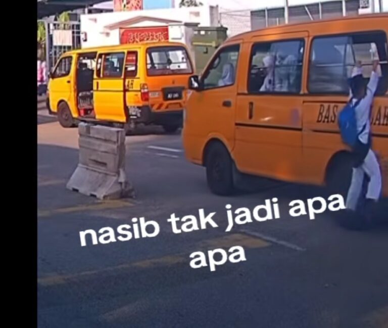 Real life ninja or Naruto fan?