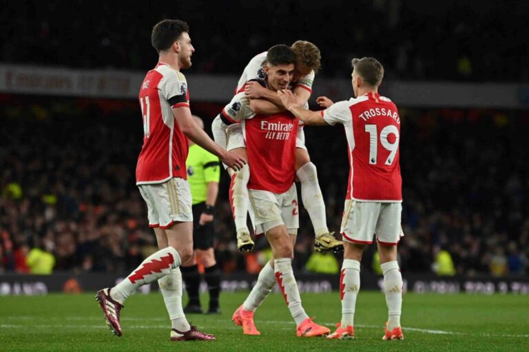 Arsenal belasah Chelsea 5-0, perebutan juara EPL tambah sengit
