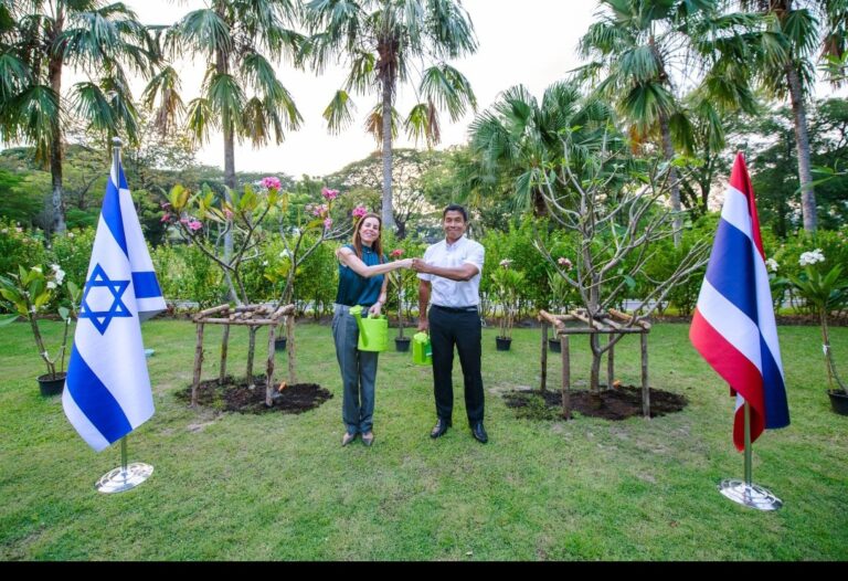 Out of Malaysia, Bruce Gilley wants to enjoying academic freedom