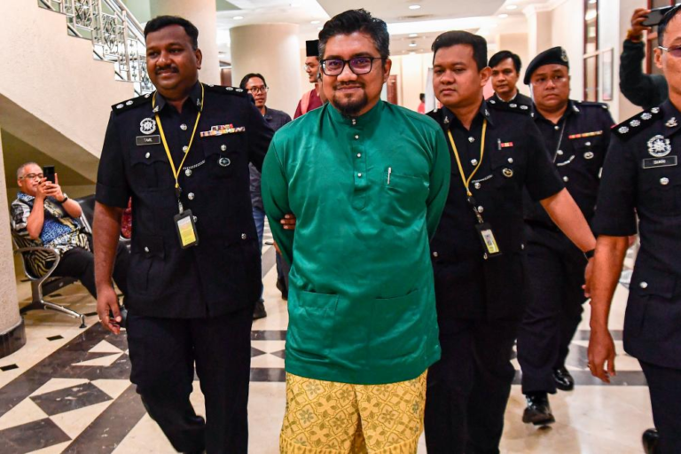 Saya dihina penjilat Presiden sebagai pengemis QR – Chegu Bard