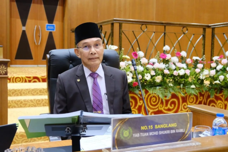 Terkini: Menteri Besar Perlis didakwa ditahan SPRM?