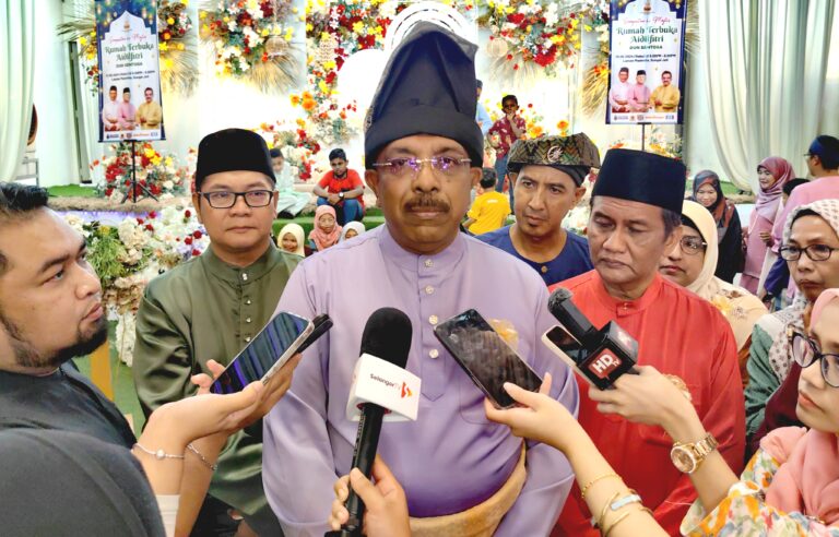 ‘Selaku ADUN kawasan memang tangungjawab saya untuk meraikan program sambutan rakyat’ – Dr Gunarajah