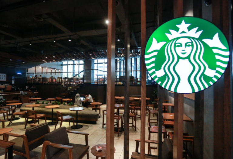 Pertama kali sejak 3 tahun jualan tak capai ‘target’, Starbucks umum perubahan ini