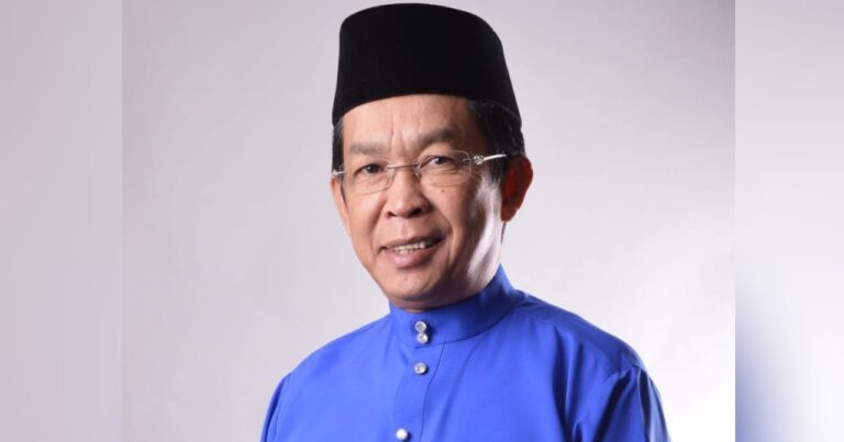 Umno mulls over re-embracing booted out leaders, members