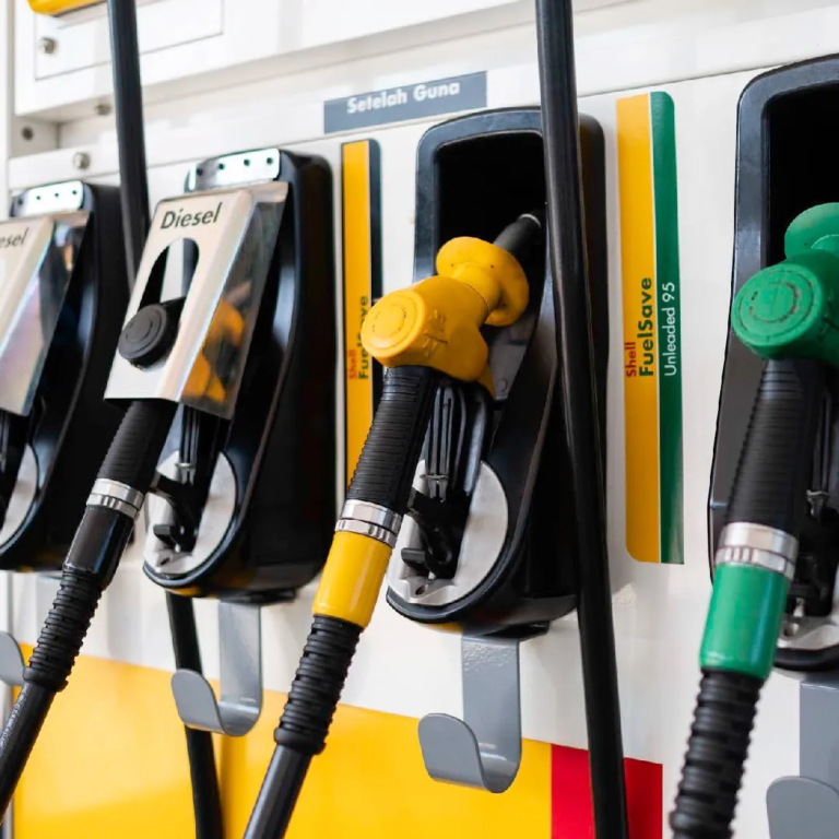Harga petrol, diesel kekal hingga 31 Julai