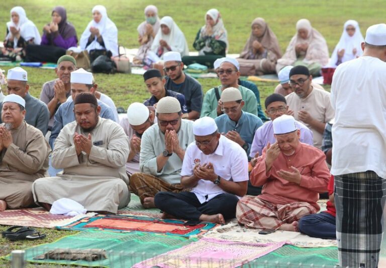 Lebih ramai penduduk Kelantan buat solat mohon hujan lepas kemarau sejak 2 bulan