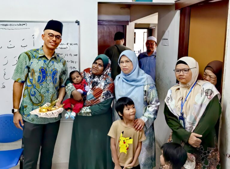 Permulaan dana sebanyak 15 ribu ringgit diperuntukkan kepada Rumah Perlindungan Asrama Darul Huda, daripada Parlimen Ampang – YB Rodziah