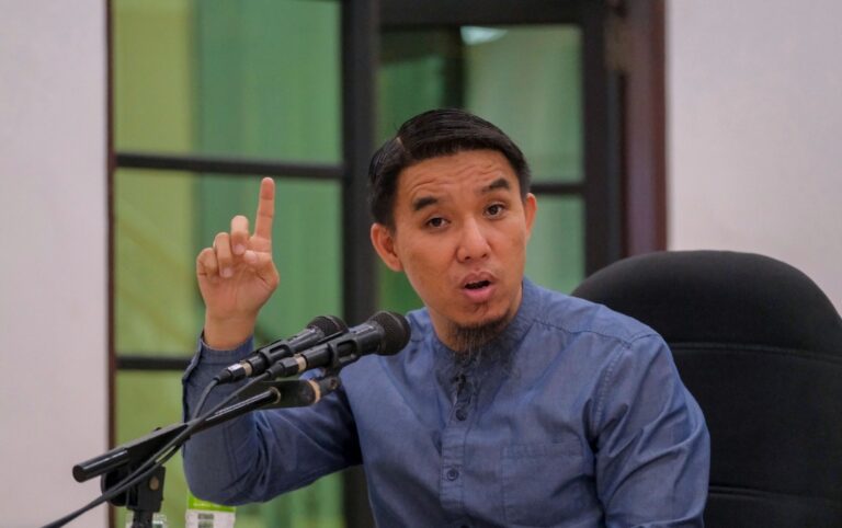 Govt told to act against controversial Chinese Muslim convert preacher