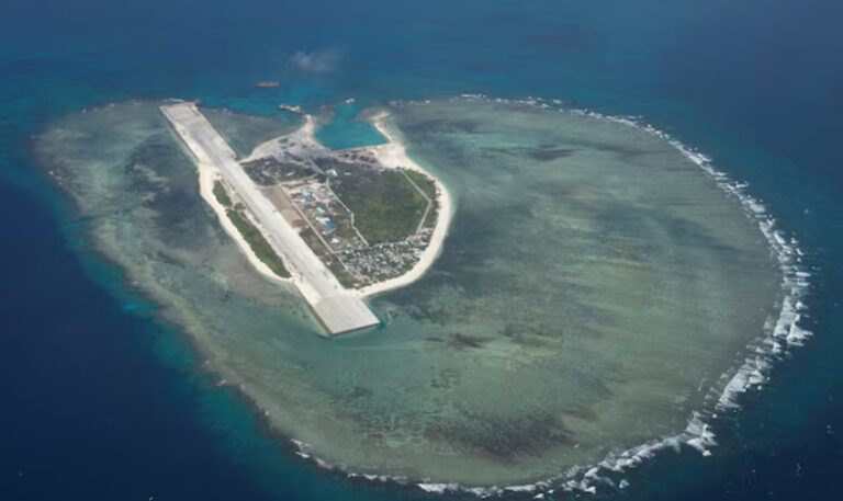 Philippines files UN claim over extended continental shelf in South China Sea