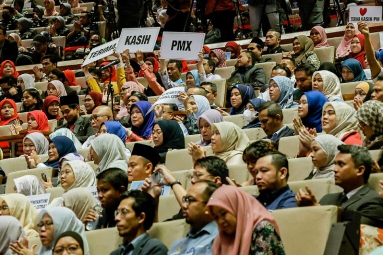 Keyakinan rakyat kepada Malaysia meningkat mendadak, faktor utama Anwar Ibrahim