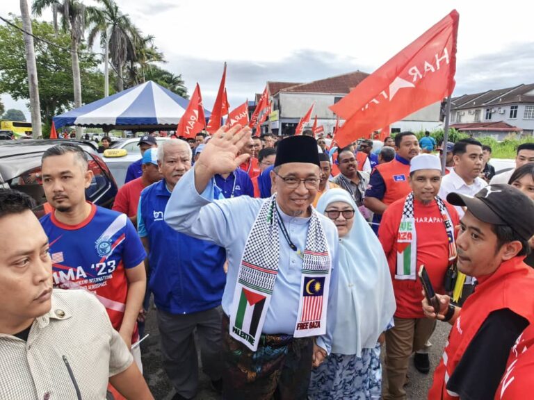 Straight fight in Sungai Bakap