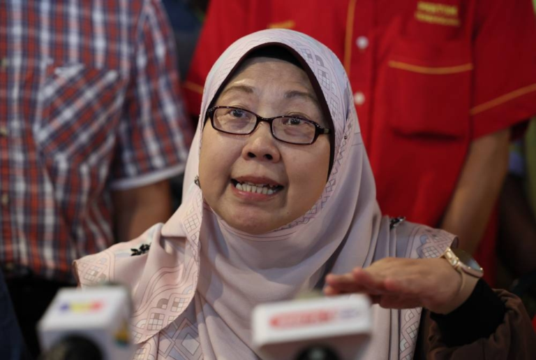 Cukupkan bekalan telur itu janji pemain industri kepada kerajaan, kata Fuziah