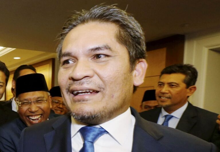 Video : Masuk ‘last tang konar’, pengakuan Radzi Jidin lawan kemungkaran 1MDB dicemuh