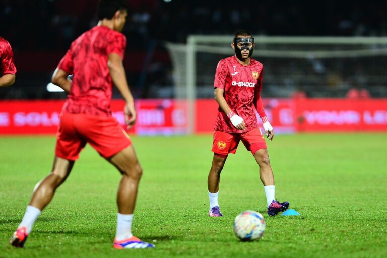 Selepas hampir 3 bulan kes disimbah asid, Faisal kembali tampil beraksi