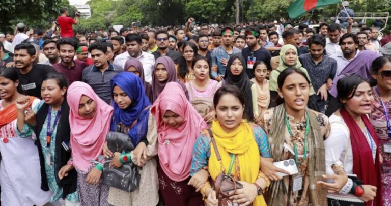 Bangladesh chief justice, bank governor quit