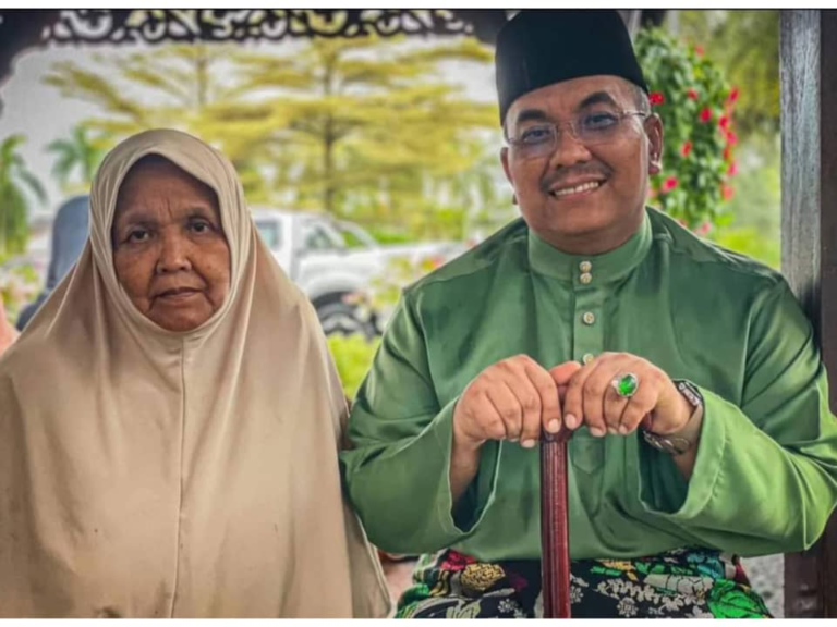 Ibu Sanusi meninggal dunia