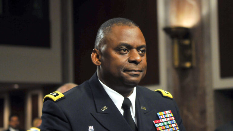 US deploys guided missile submarine to Middle East