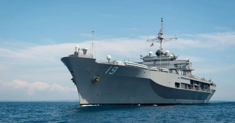 Kapal perang luar berlabuh di Malaysia sejak dahulu