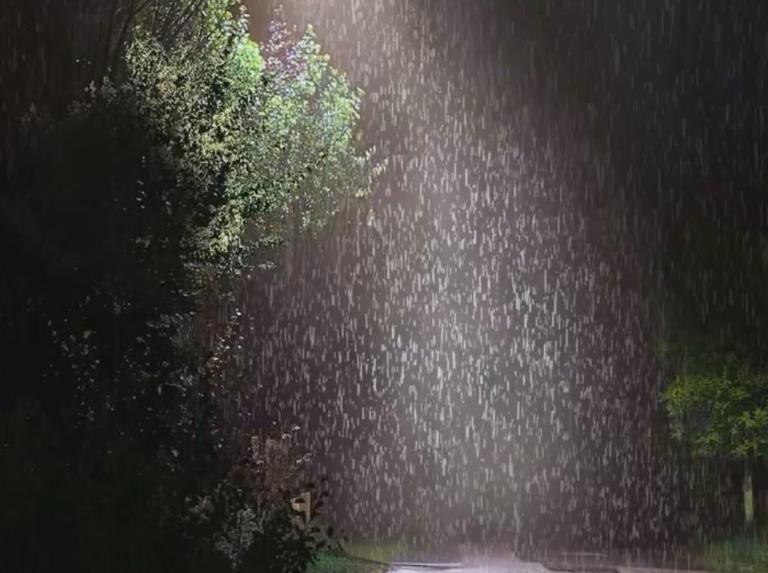 Amaran ribut petir, hujan lebat di tiga jajahan pedalaman di Kelantan