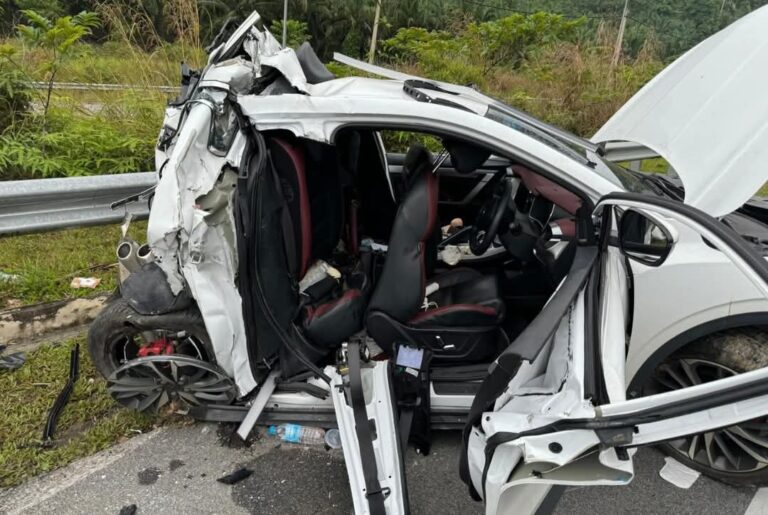 Pemandu treler rempuh empat kereta sah positif dadah