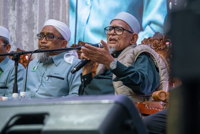 Video : Negeri PN teruk ditenggelami banjir, Hadi sembang pasal sokongan pengundi muda