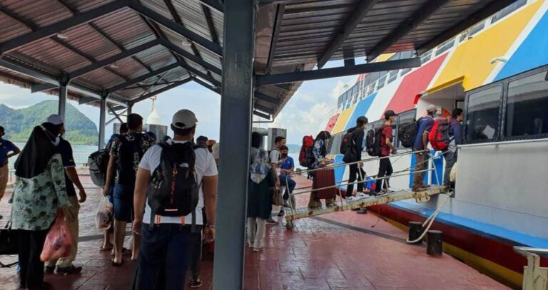 Feri Langkawi batal kenaikan tambang lepas menteri beri amaran tak dapat subsidi diesel