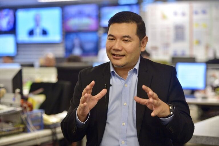 Selepas akui keluarga diugut, ini pendirian Rafizi
