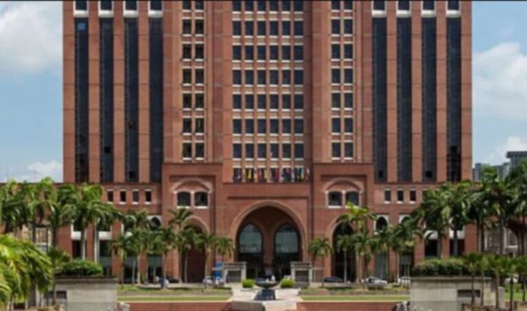 4.37 juta pekerja nikmati gaji minima terbaharu mulai esok