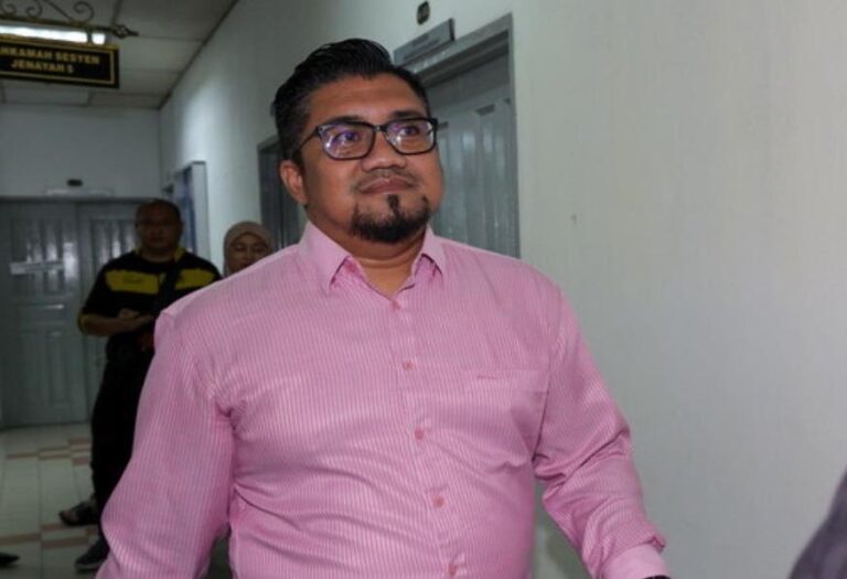 Video : Terbukti fitnah projek Selangor, Chegubard mohon maaf pada anak syarikat MBI