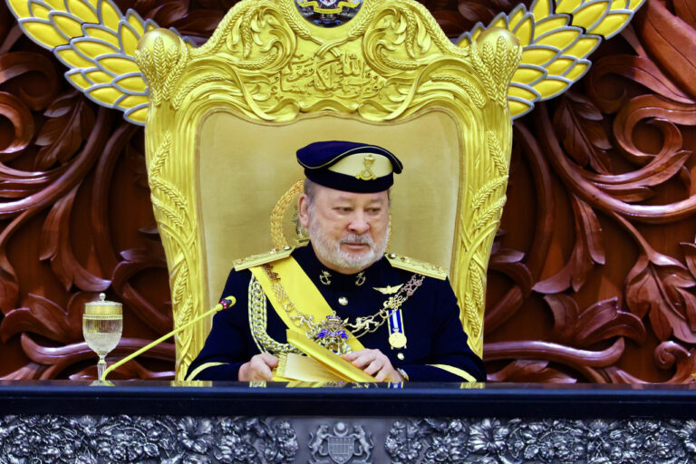 Kembalilah kepada hasrat asal penubuhan Malaysia, titah Agong