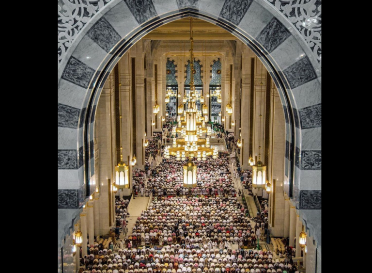 Tiada siaran langsung solat tarawih? Ini sebabnya Arab Saudi larang rekod