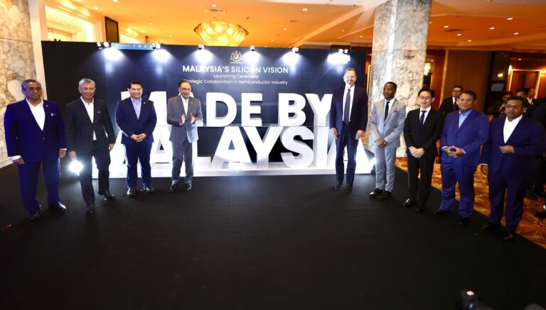 Kerajaan diakui kemudi ekonomi negara lebih baik, pembangkang puji usaha tarik ARM masuk melabur