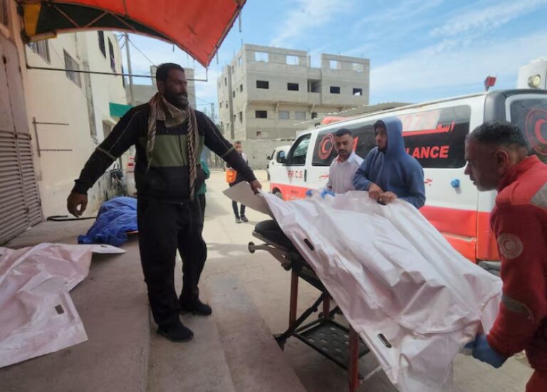 At least 200 Gazans killed in Israeli air strikes