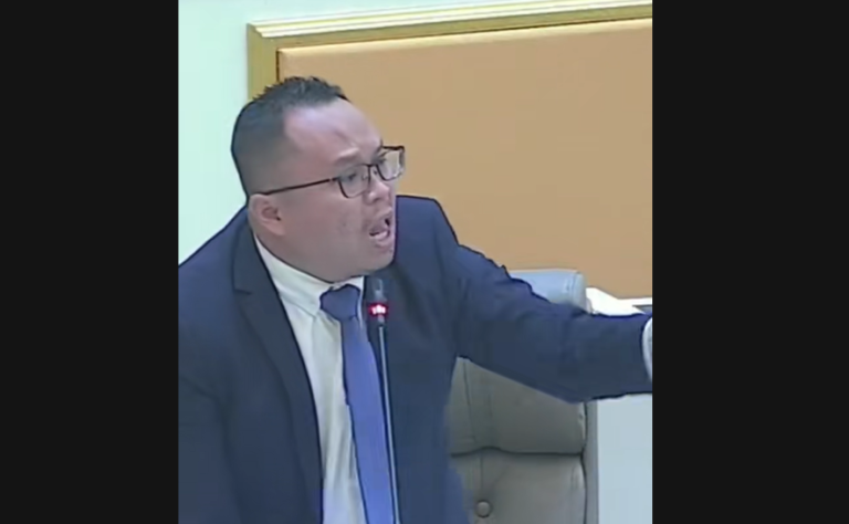 Luar biasa ADUN PN ini mengamuk anggap nyanyi Negaraku ‘unusual’