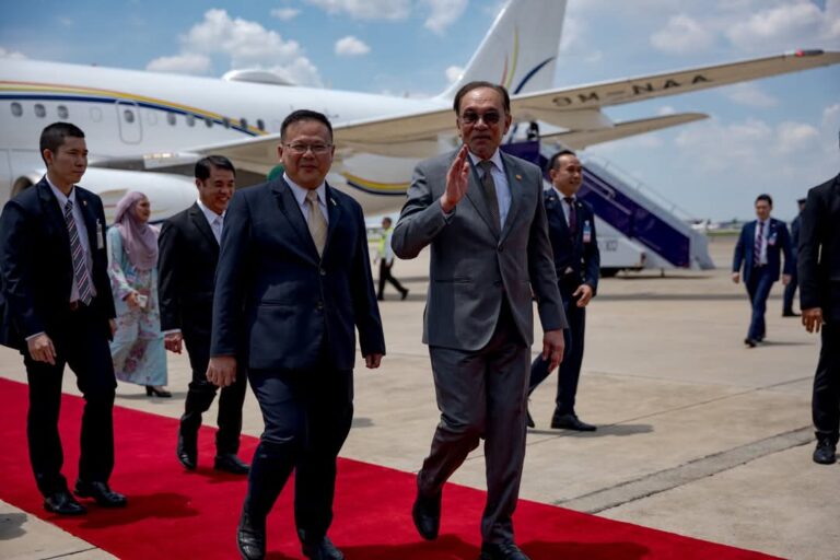 Lepas jumpa Presiden JinPing, Anwar teruskan lawatan kerja ke Thailand