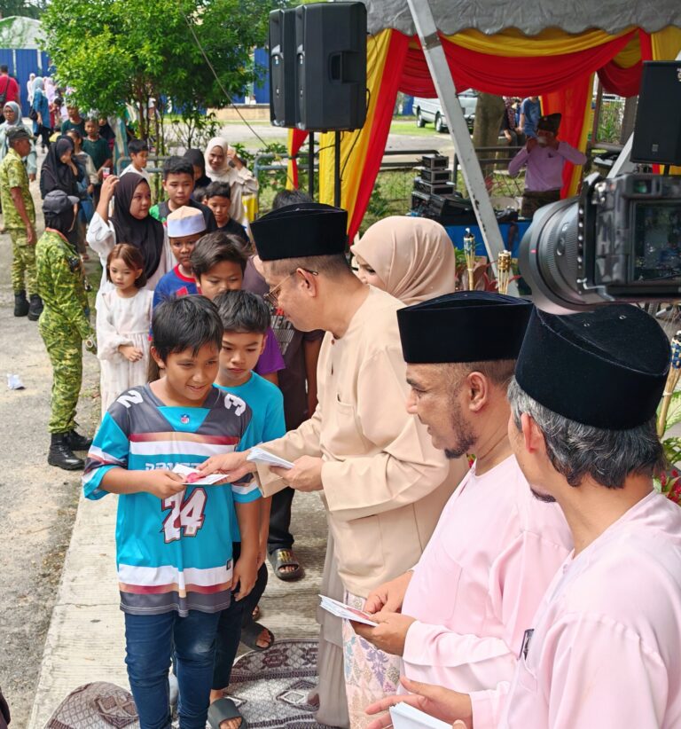 FOTO BERITA | Rumah Terbuka Gempak Raya kukuhkan silaturahim penduduk Taman Medan