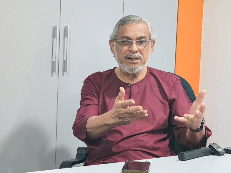 Video : Isu Kampung Sungai Baru: Kerajaan PN tidak berfungsi secara bersamakah?