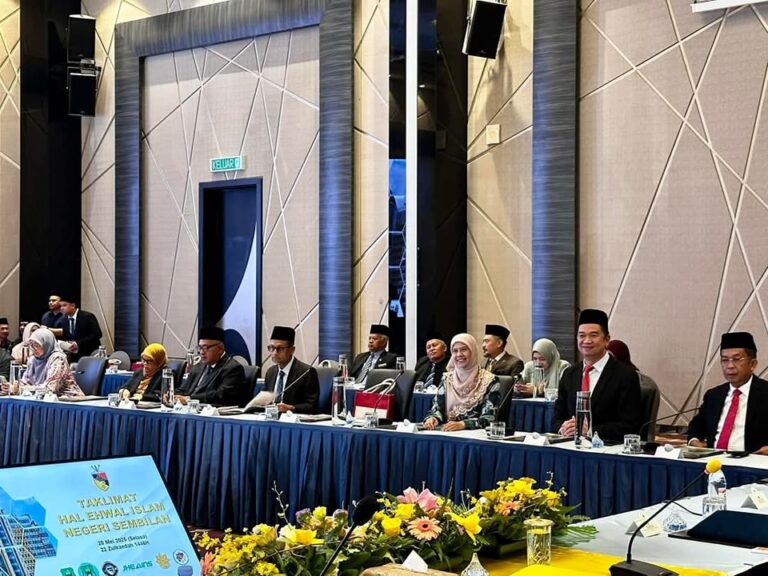 Video : Penyertaan Adun DAP dalam taklimat MAINS agar mereka faham urusan agama Islam